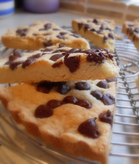 The English Kitchen Chocolate Chip Shortbread